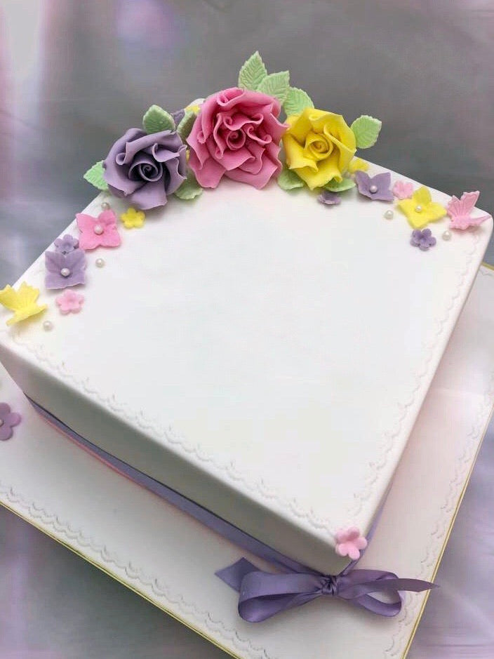 Sugar flower cake