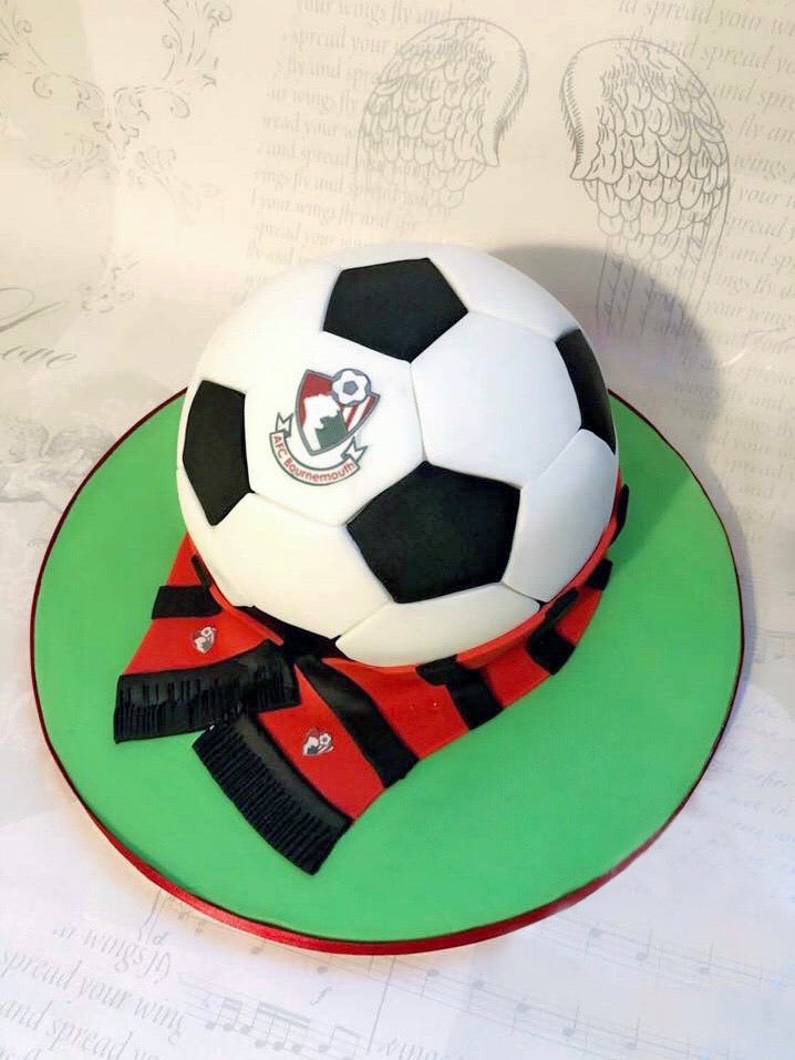 3D football cake ( Any team )